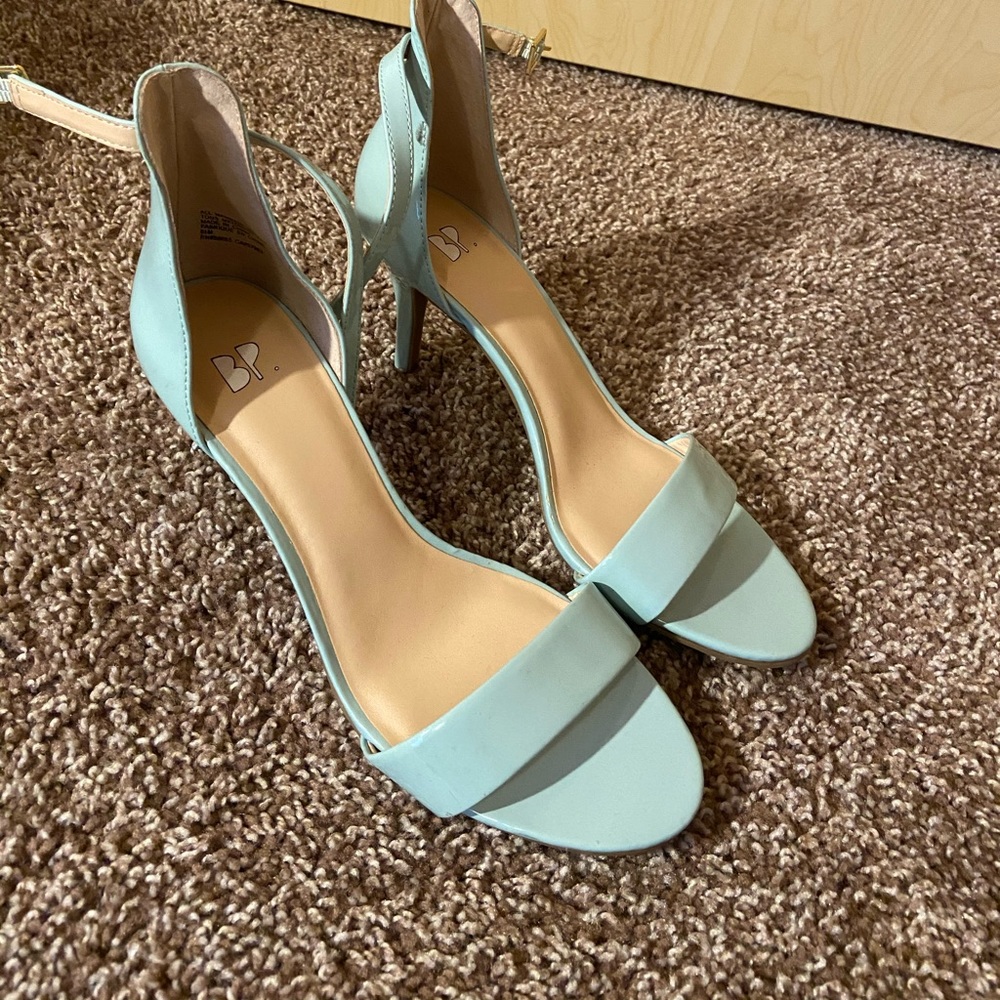 Strappy heels **new**